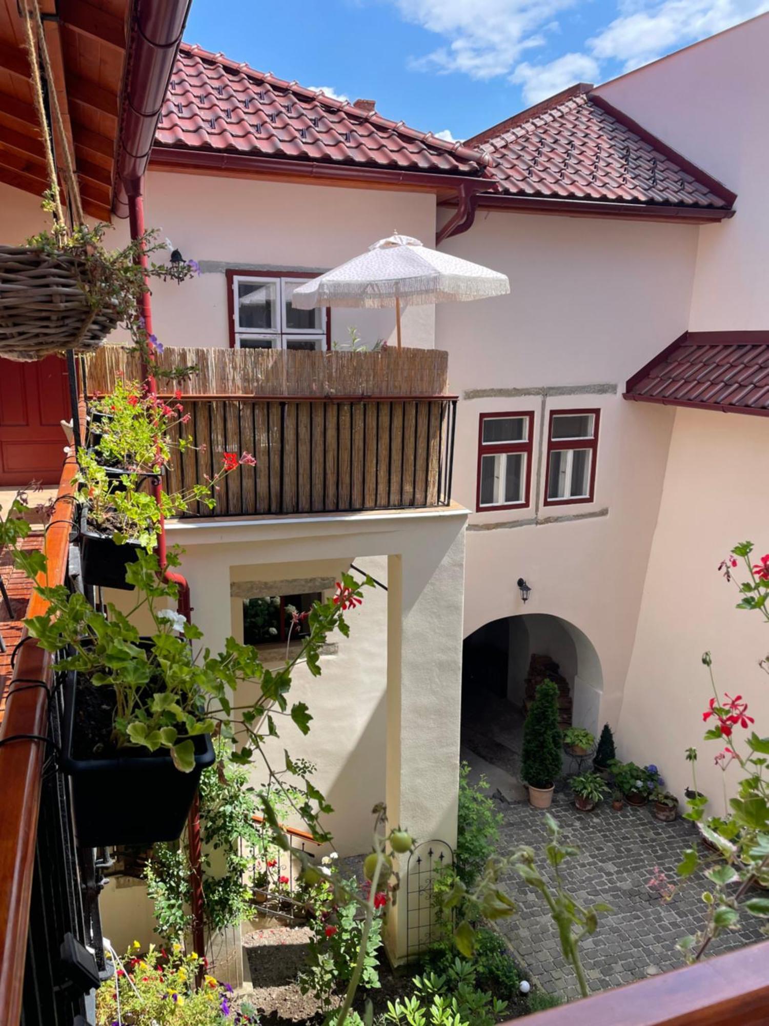 Historical Zaffir House - Market Square Levoča Exterior foto